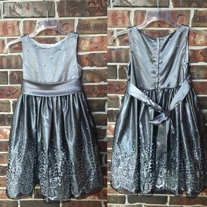 NWT Platinum Dress Girl’s size 8